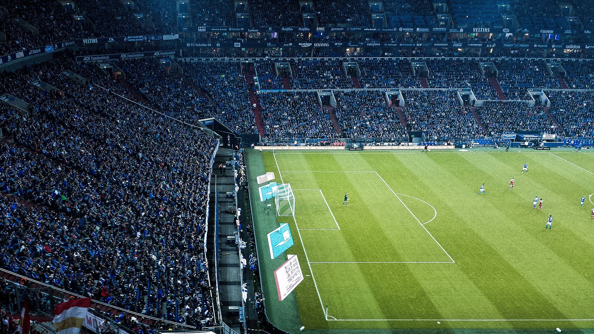 爱游戏官网-中国队冲刺阶段技压群雄，冲击中国足球之路