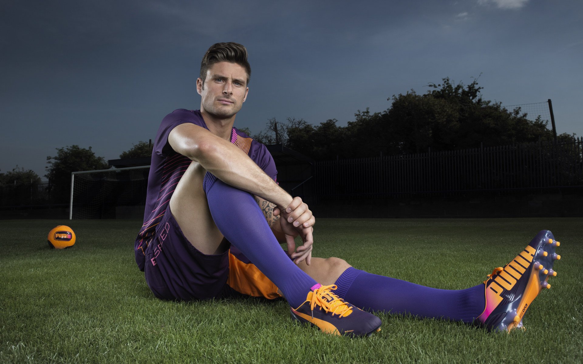 乔纳·隆戈的名字成了全黑队进攻的代名词,乔纳什么意思