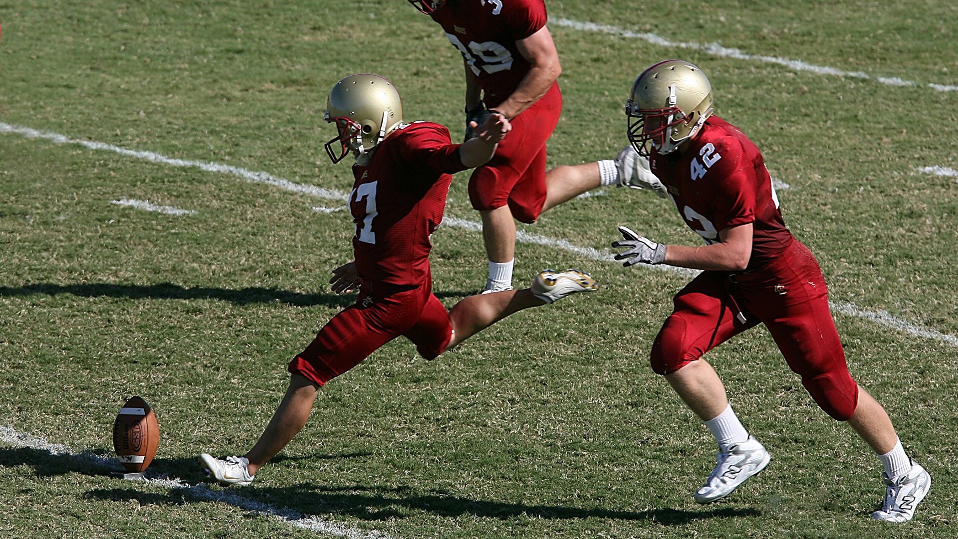 爱游戏娱乐网址-“中国足球运动员签约国际体育品牌”，足球队员中国