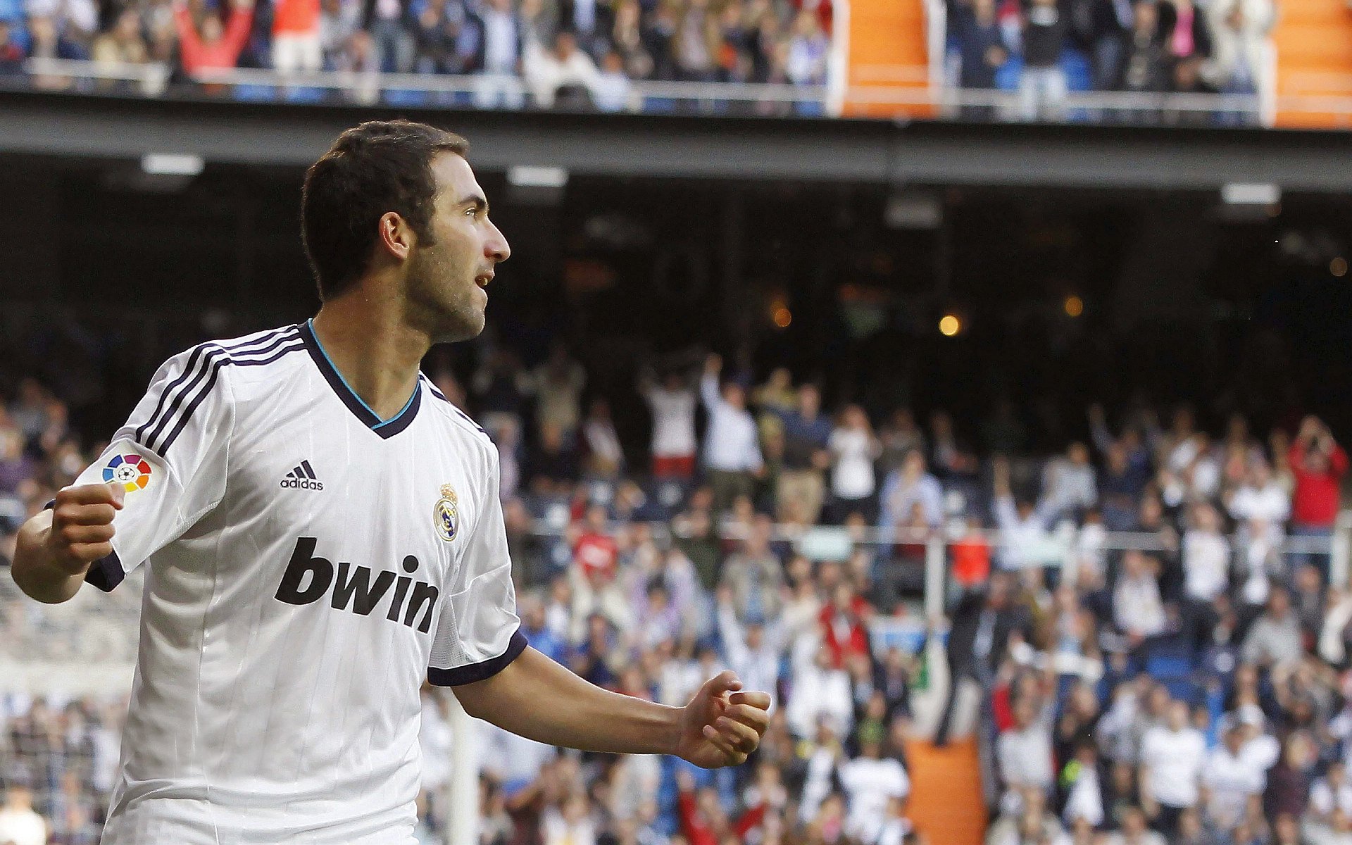 爱游戏娱乐平台-西甲经典较量,比分1-0,击败对手的最大亮点:关键扑救,控球时间55%